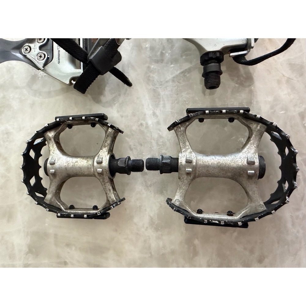 Shimano 105 Pd-1050 Pedals Road Bike Os Silver Toe Clips Straps Reflectors View 2